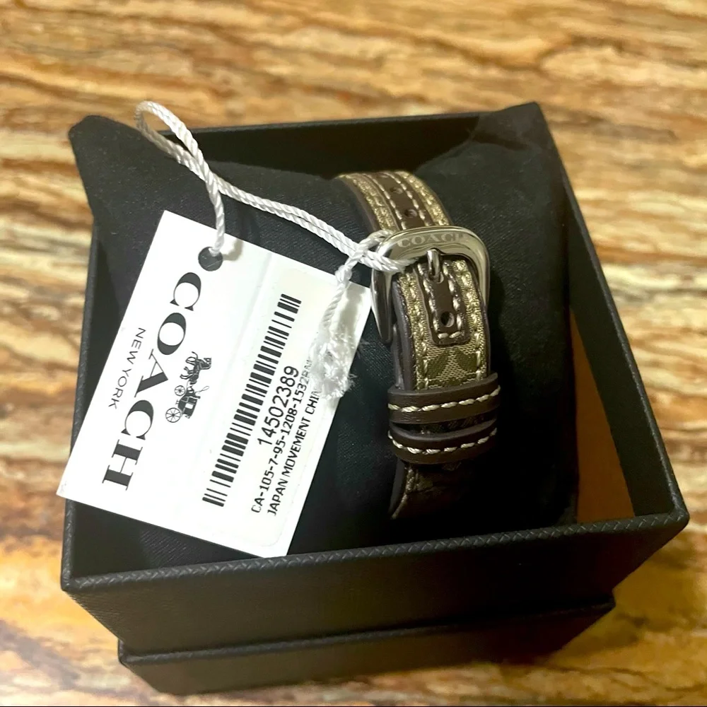 Coach - Picture 3 of 3